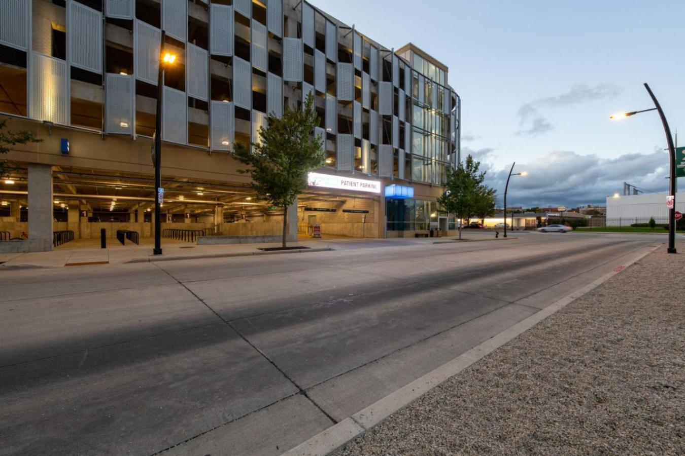 Appartement Flexhome Skywalk To Fiserv U10 With Rooftop, Gym, And Parking *
